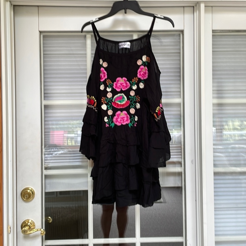 Bali Queen Hobo Like Top With Embroidery. One Size.